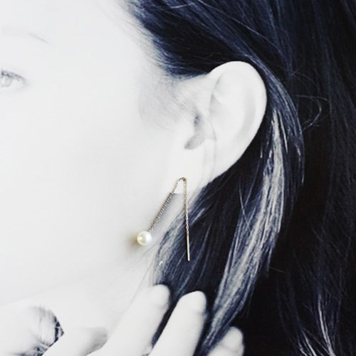 K18 white gold チェーンピアス