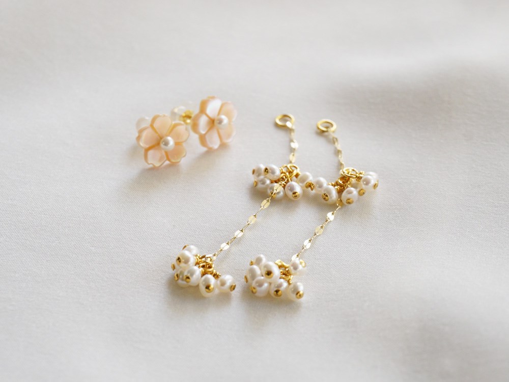 桜ピアスK18ポスト＆ベビーパールチェーンピアス