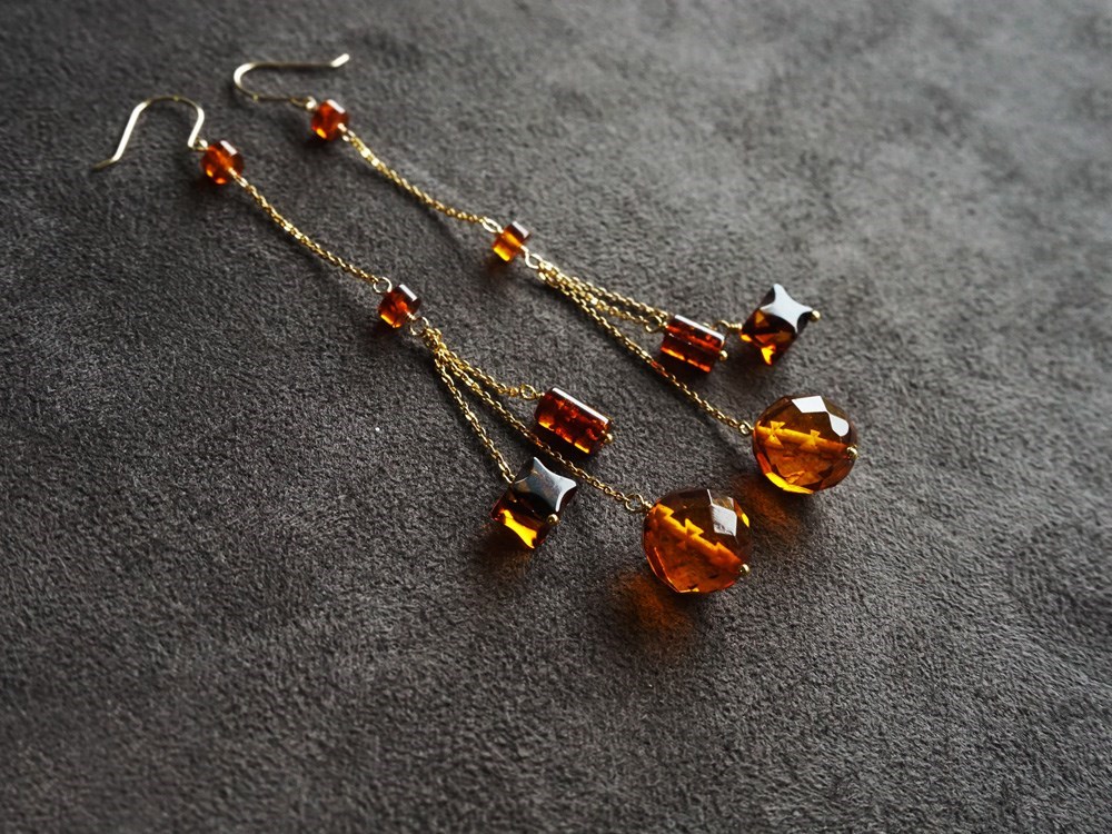 琥珀デザインロングピアス K18YG 秋色