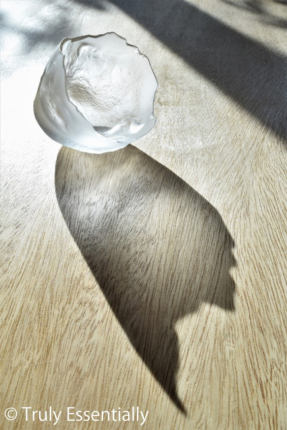 【1点限定制作】● 無色つや消しガラスのインテリアトレイ -「 KAZEの肌 」#847 ●9cm 3枚目の画像