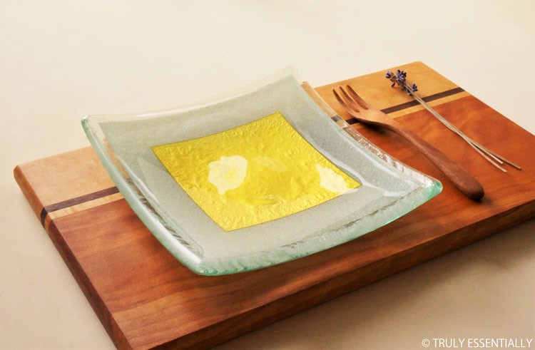 ガラスの角皿 -「 金色のガラス 」● 約16cm角