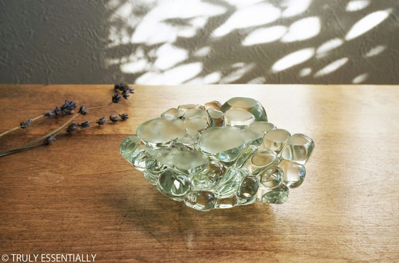 ガラスのインテリアオブジェ - 「まるいガラス」#303 ● 約8cm角 1枚目の画像
