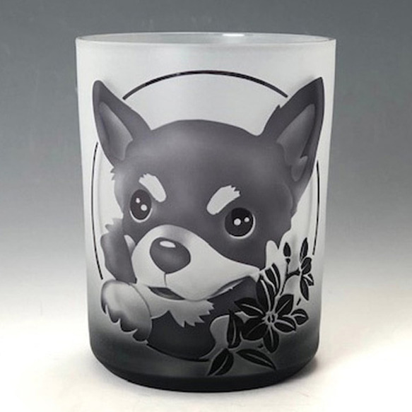 チワワの愛らしいグラスです。 もらって嬉しい愛犬グラスです 1枚目の画像