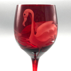 足の長いワイングラスに足のなが〜いフラミンゴです。 1枚目の画像