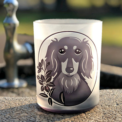 ミニチュアダックスの愛らしいグラスです もらって嬉しい愛犬グラス