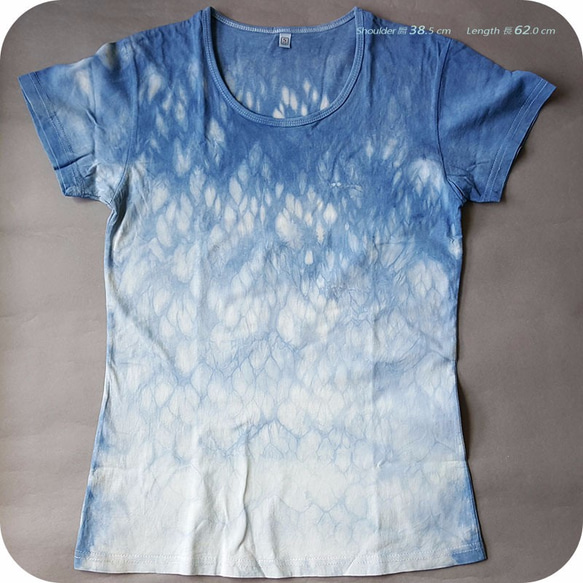 OD01 Natural Dyed T shirt - indigo shimmering 【草木染有機棉衣】 第3張的照片