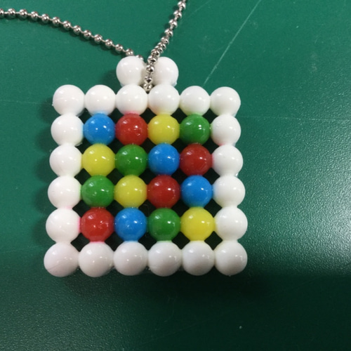 魔方陣のDNA 携帯ストラップ アクアビーズ製 (発想力脳トレ無限作問器