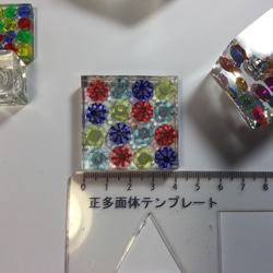 魔方陣のDNA  オブジェ  フロストビーズ (１０ｍｍ×１６個 )バージョン&ねこパズル１冊 3枚目の画像