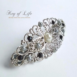 シルバー製トルコ石装飾バッタ Key of Life▶︎透かしバレッタ【モノトーン×シルバー】髪飾り