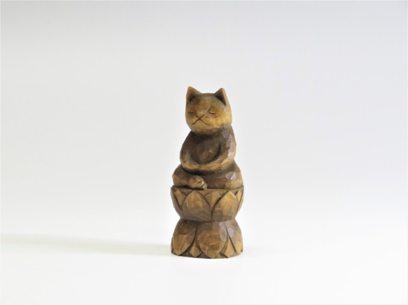 木彫り　座禅猫　蜜蝋仕上げ　猫仏1715 2枚目の画像