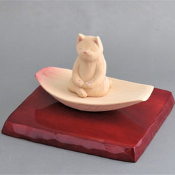 木彫り 蓮弁にのった座禅猫　猫仏1925 2枚目の画像