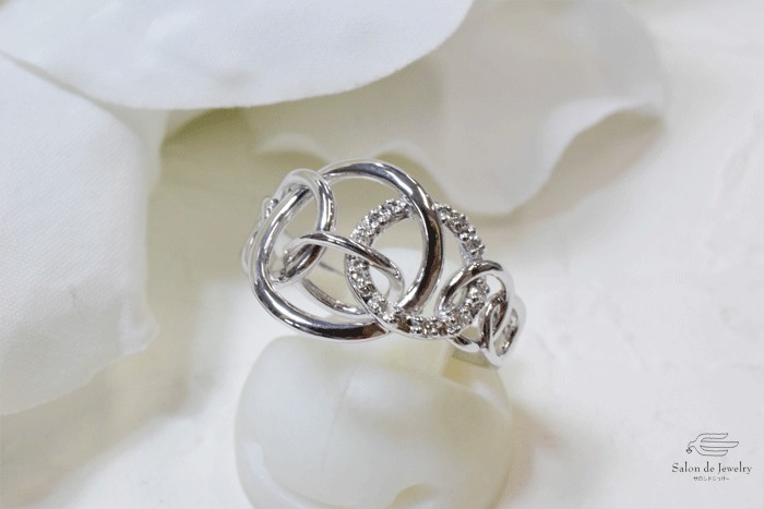 K18WG　ダイヤモンドリング　61473-310