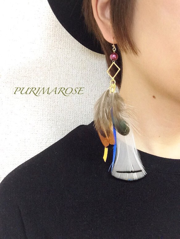 [選擇兩種顏色的珍珠]波西米亞風格再次上架羽毛耳環/耳環（一耳） 第3張的照片