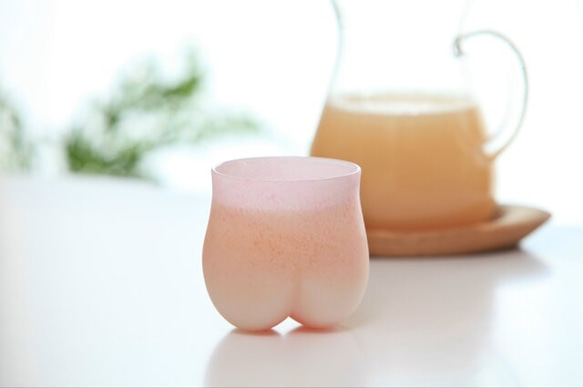ゆれる桃尻グラス グラス 美観堂 家具と暮らし店 通販｜Creema 