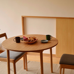 竹素材のシンプルで高品質なラウンドテーブル 6枚目の画像