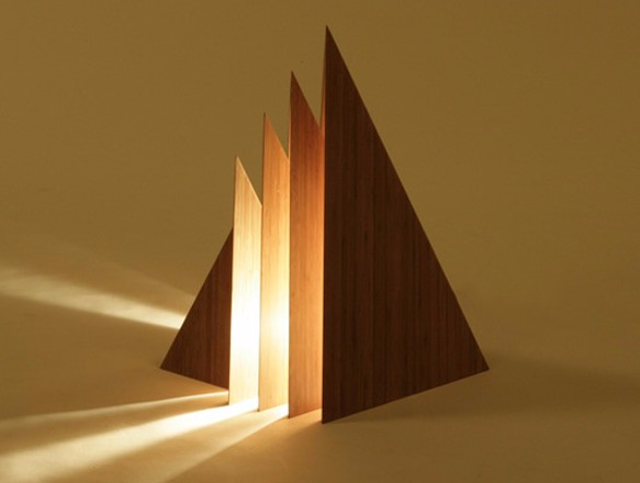 幻想的でハイセンスな竹素材デザインランプ【手作り一点もの】 3枚目の画像