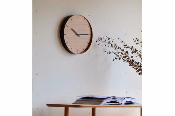 スタイリッシュな掛け時計（化粧箱入り）【一点ずつ手仕上げ