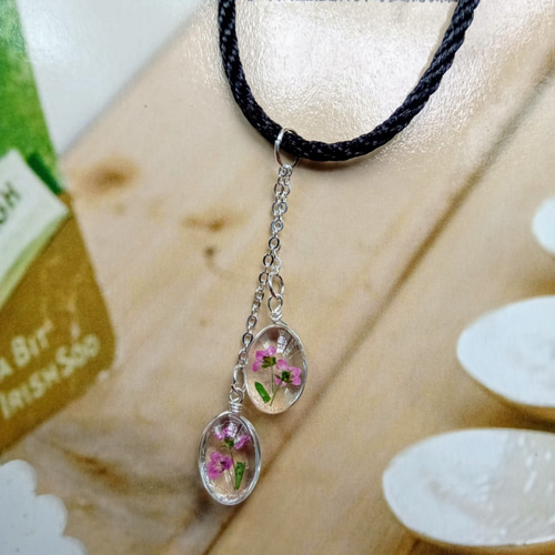 手作りジュエリー|手作り植物ネックレス|香りのよいスノーボール