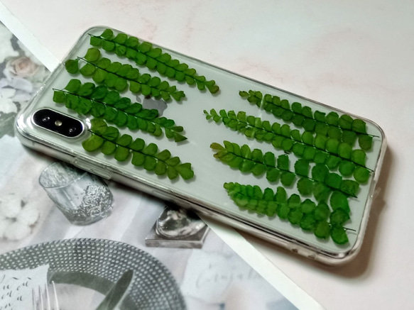 手作押花手機保護殼 | 蕨森林手機保護殼 | iPhone 11 Pro Max 第2張的照片