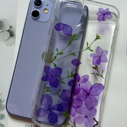 手作押花手機殼，適用於Apple iPhone 11, 紫色繡球花 第4張的照片