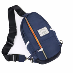 Matchwood Hunter Shoulder Bag 單肩後背包 側背包 斜背包 海軍藍白款 第3張的照片