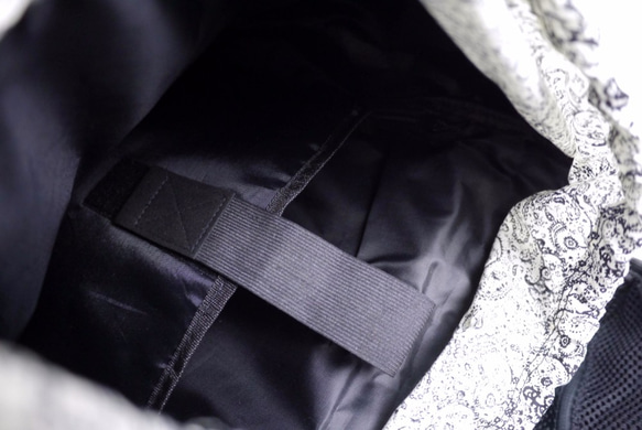 Matchwood Apollo 防水筆電後背包 書包 旅行包 17吋筆電保護夾層 黑灰限量款 第3張的照片