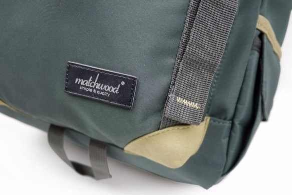 Matchwood Apollo 高規款 防水筆電後背包 書包 旅行包 17吋筆電保護夾層 石墨綠限量款 第6張的照片