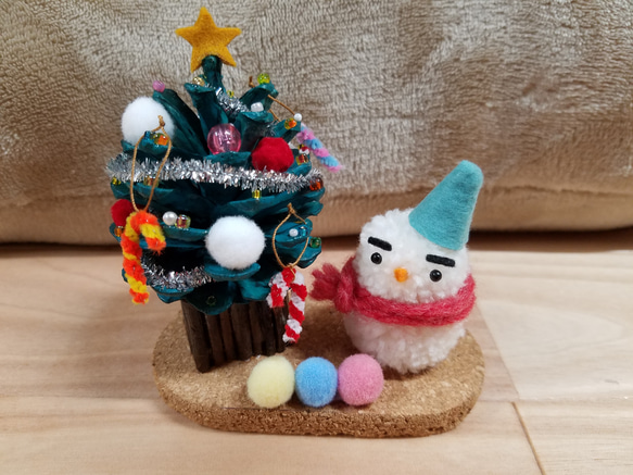 ミニクリスマスツリー☆と雪だるま 1枚目の画像