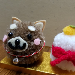 毛糸の干支☆犬と鏡餅 2枚目の画像