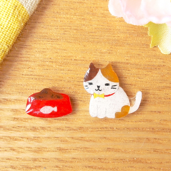 Meow Cat Neko 原創手作期待中的貓貓和最愛的罐罐耳環 (貓貓和罐罐食糧為一對) 可改夾式 第1張的照片