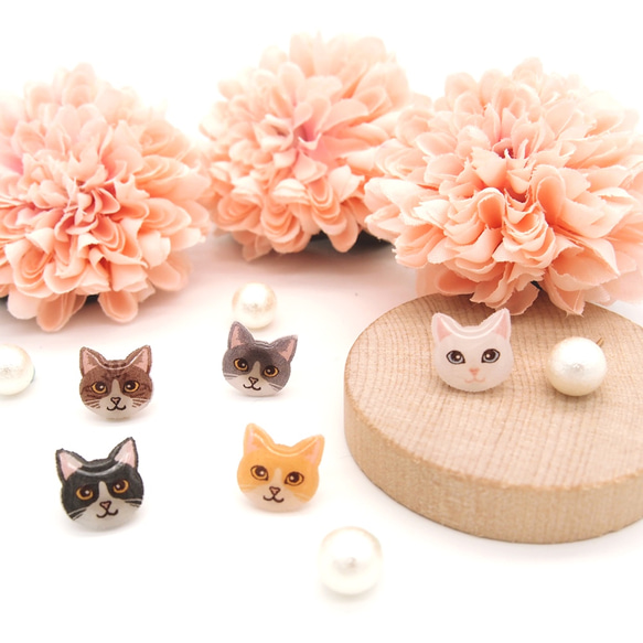 Meow綿綿珠系列 - 手作貓貓和綿綿珠耳環 (一隻貓貓和一顆綿綿珠為一對) 第1張的照片