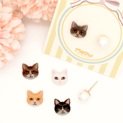 Meow綿綿珠系列 - 手作貓貓和綿綿珠耳環 (一隻貓貓和一顆綿綿珠為一對) 第2張的照片
