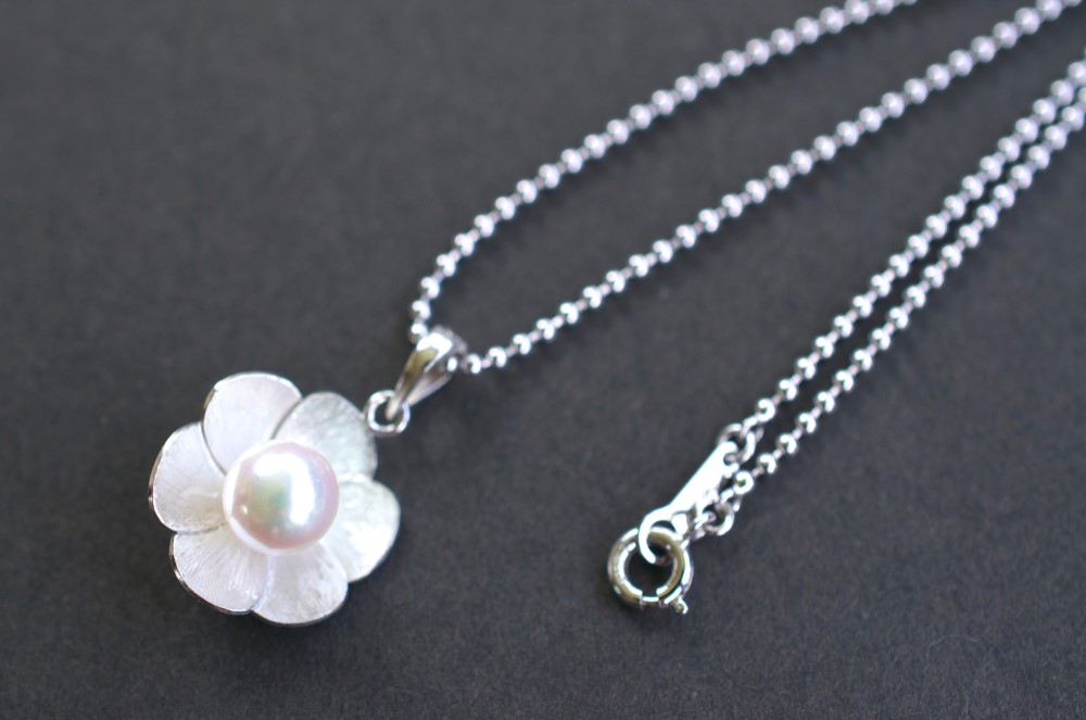 Sv　フラワー　アコヤ真珠　ペンダントネックレス