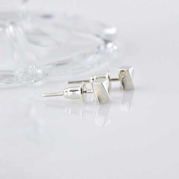 Twisted bar stud earrings,SV925 3枚目の画像