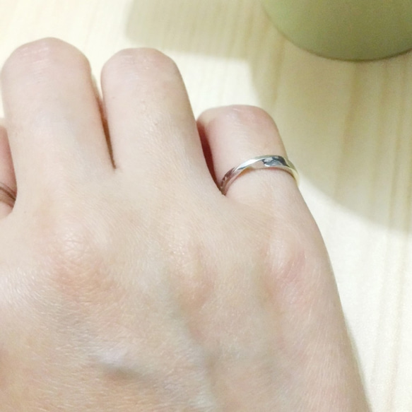 Sterling Silver Twist Ring / Mobius Ring 4枚目の画像