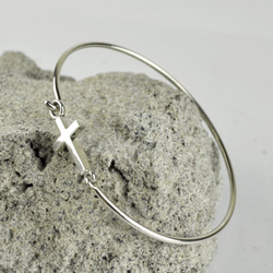 Sterling Silver Cross Bangle 3枚目の画像