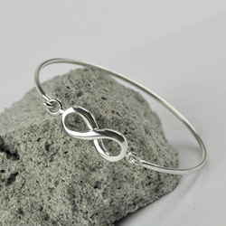 Sterling Silver Infinity Bangle 1枚目の画像