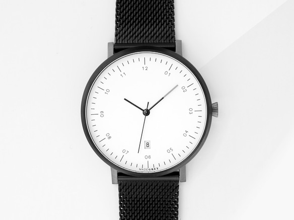 黑 x 灰色 MG001 手錶 | 鋼帶 第1張的照片
