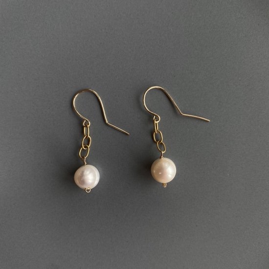 【14金GF】ぶら下がり淡水パールピアス・イヤリング WH