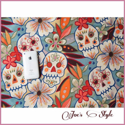 50×110カットクロス　アレキサンダー ヘンリー/"Calaveras de color" blue 3枚目の画像