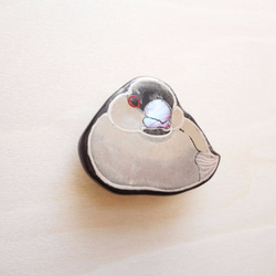 文鳥 漆 帯留めブローチ 2枚目の画像