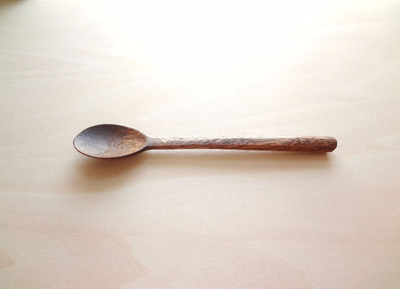拭き漆スプーン（マカバ） 2枚目の画像