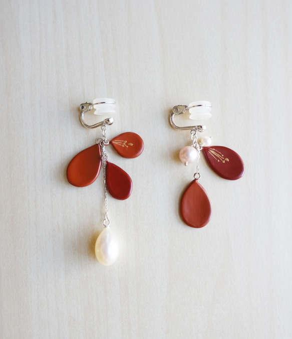 【受注制作】はなゆら 漆イヤリング 1枚目の画像