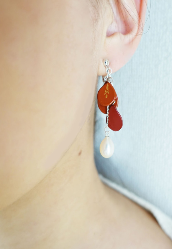 【受注制作】はなゆら 漆イヤリング 3枚目の画像