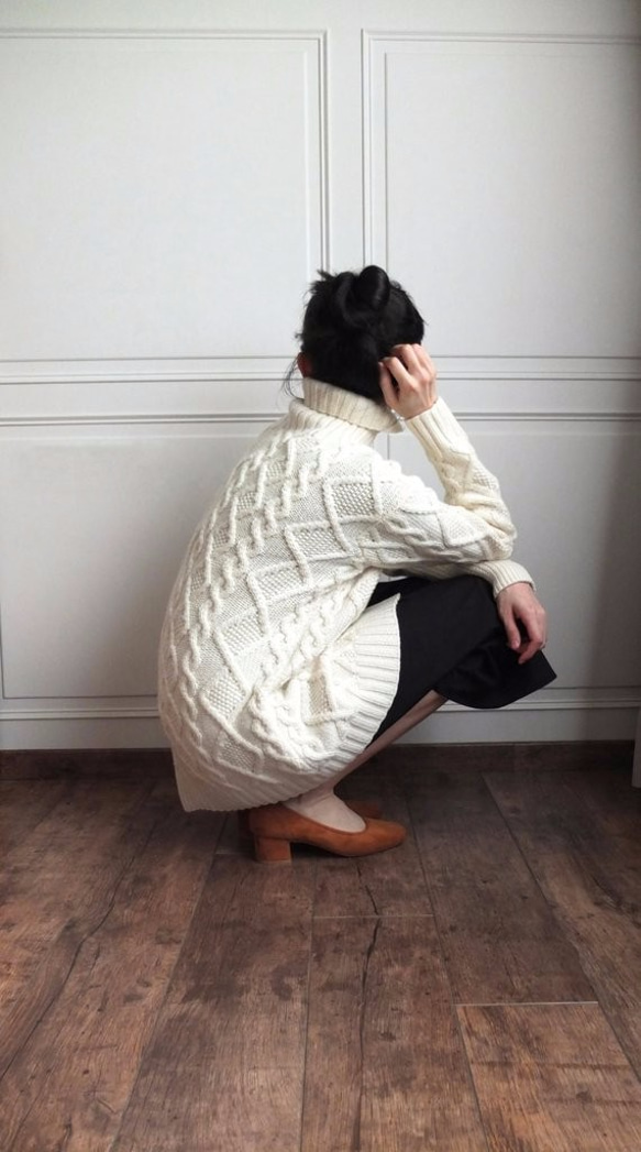 TRESSÉE SWEATER麻花純手工編織羊毛毛衣(可訂做其他顏色) 第3張的照片