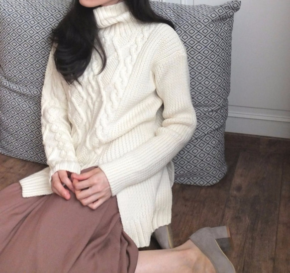 TRESSÉE SWEATER麻花純手工編織羊毛毛衣(可訂做其他顏色) 第4張的照片