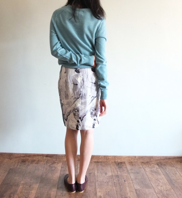 ECUME SKIRT {LIMITED EDITION} 蠶絲藍綠色調抽像水墨印花一字裙 第4張的照片