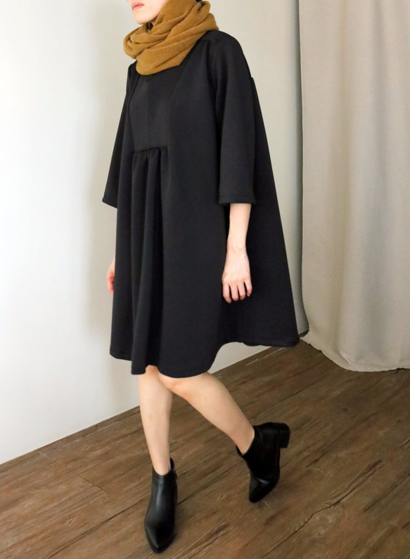 SOIRÉE DRESS  前衛立體感編織棉黑色洋裝 第8張的照片