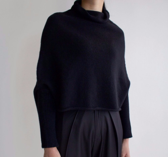 Volume Sweater 黑色半高領喀什米爾羊毛衣(可訂做其他顏色) 第7張的照片