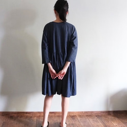TRIBECA CHAMBRAY  棉質丹寧七分袖深Ｖ皺摺洋裝 第2張的照片